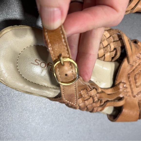 Softspots Sandals Women’s 8M Tan Woven Leather Open Toe Adjustable Slingback - Picture 7 of 9